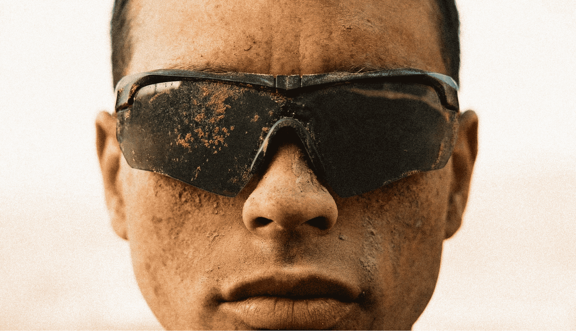 Тактические очки и маски: как защитить зрение в боевых условиях