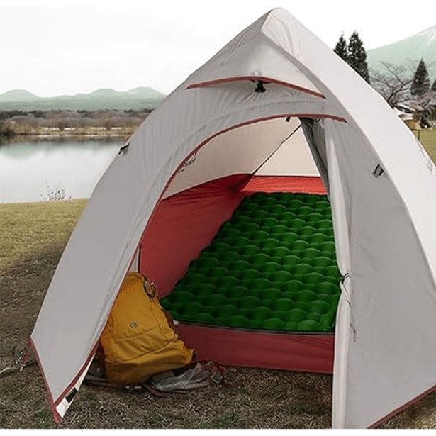 4 - Килимок надувний 65 мм Naturehike FC-10 NH19Z001-P. Зелений