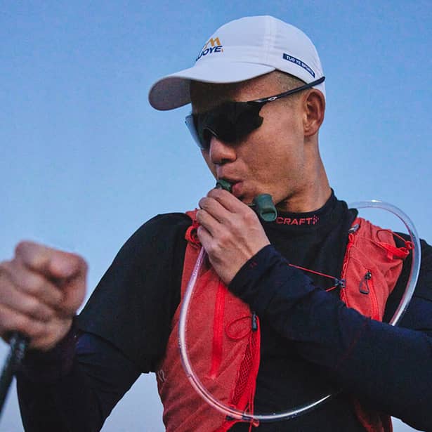 2 - Питна система (гідратор) 2 л Naturehike CNK2450CF011. Білий