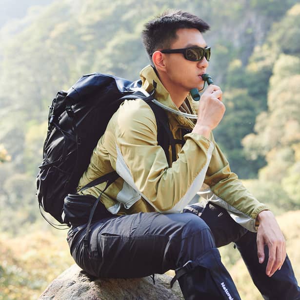 5 - Питна система (гідратор) 2 л Naturehike CNK2450CF011. Білий