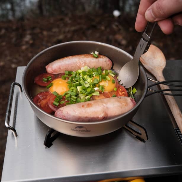 12 - Сковорода титановая с раскладной ручкой 17 см. Naturehike NH18T010-A