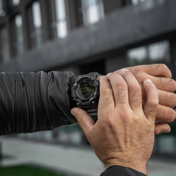 2 - Годинник тактичний 2037 Army M-Tac. Чорний