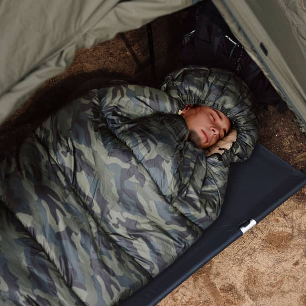 9 - Спальний мішок з капюшоном Naturehike M320 CNK2350WS023, зелений камуфляж, лівий