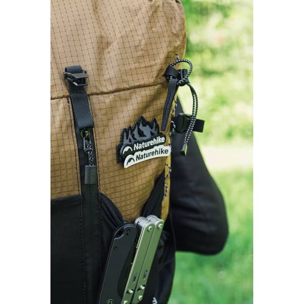 13 - Рюкзак туристический Naturehike CNK2300016, 30+5л. Коричневый