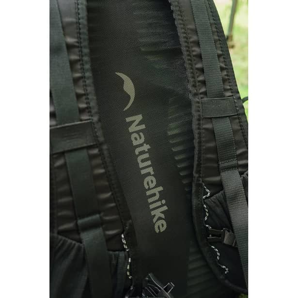 9 - Рюкзак туристический Naturehike CNK2300016, 30+5л. Коричневый