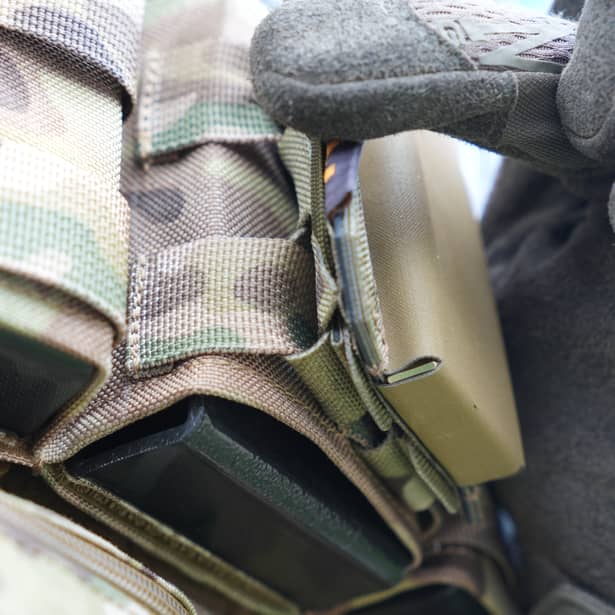 6 - Магнітний фіксатор зброї RAGNAROK MAG-R Мультикам