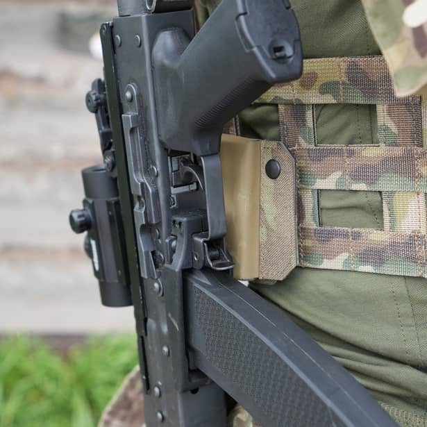 9 - Магнітний фіксатор зброї RAGNAROK MAG-R Мультикам