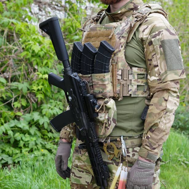 14 - Магнітний фіксатор зброї RAGNAROK MAG-R Мультикам