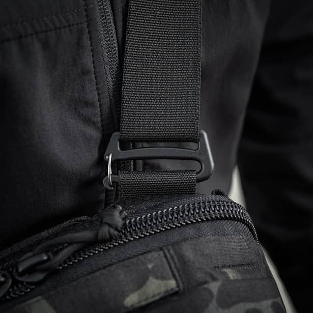 16 - Плечевая однолямковая сумка M-TAC EDC Bag Elite. Multicam Black