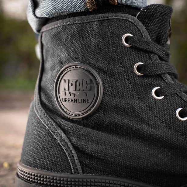 9 - Кеди M-TAC. Чорний