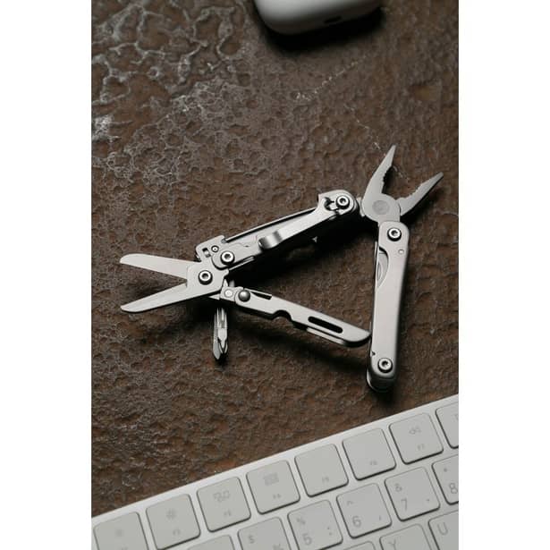 14 - Міні мультитул Roxon M2 зі змінними бітами, сірий