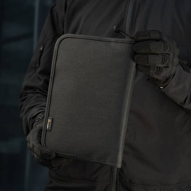 18 - Планшет-органайзер M-TAC А5 Elite Black