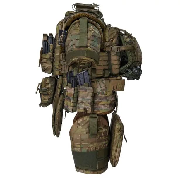 4 - Плитоноска BOGUNKA в максимальной комплектации: баллистическая защита шеи, плеч, боковин, паха, фартука, пояса и ног. Цвет Мультикам