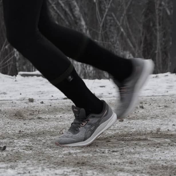 6 - Водонепроникні шкарпетки Dexshell Thermlite. Чорні з зеленою смужкою