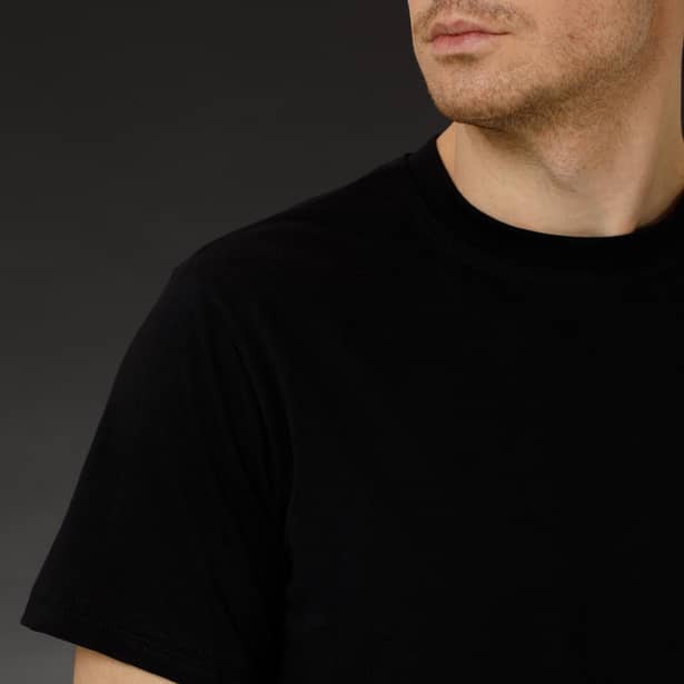 4 - Футболка SPECPROM однотонна, без малюнків. Чорна
