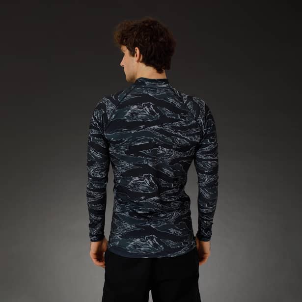 8 - Чоловічий рашгард SPECPROM Black Tiger Stripes Camo