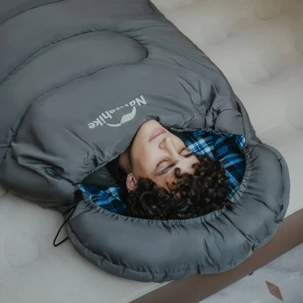 8 - Спальний мішок з капюшоном Naturehike Clear Sky CNK2450WS042. Сірий