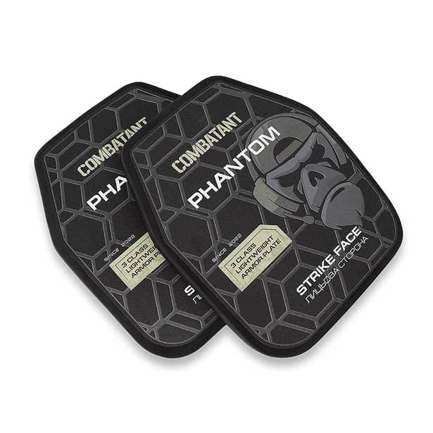 3 - Поліетиленова бронеплита Combatant 3-го класу Ultra-lightweight. Вага 1,4 кг. Розмір 27 на 34 см. Чорна