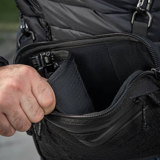 11 - Тактическая сумка M-Tac Admin Bag Medium Elite Hex с липучкой. Черный