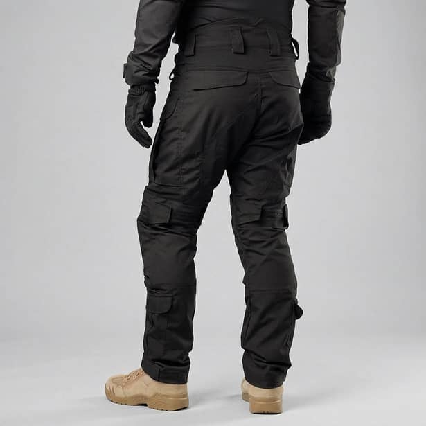 11 - Боевые штаны Combatant Striker Vanguard. Черный