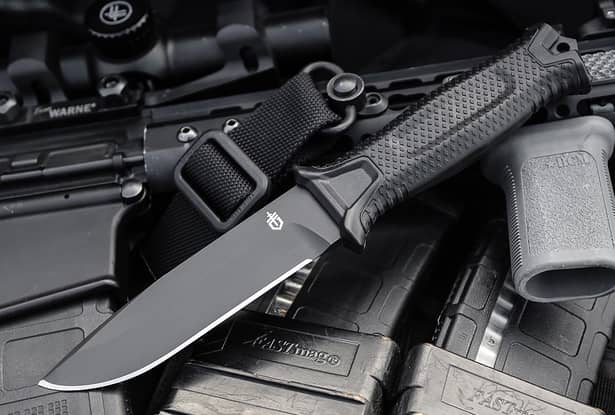 7 - Ніж мисливський Gerber Bear Grylls 539-5. Чорний