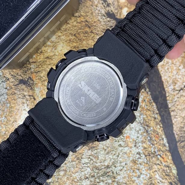 4 - Часы наручные SKMEI 1356BK 9749 с компасом и паракордом. Черный