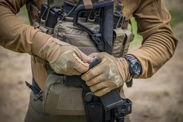 4 - Перчатки тактические Helikon Range. Мультикам
