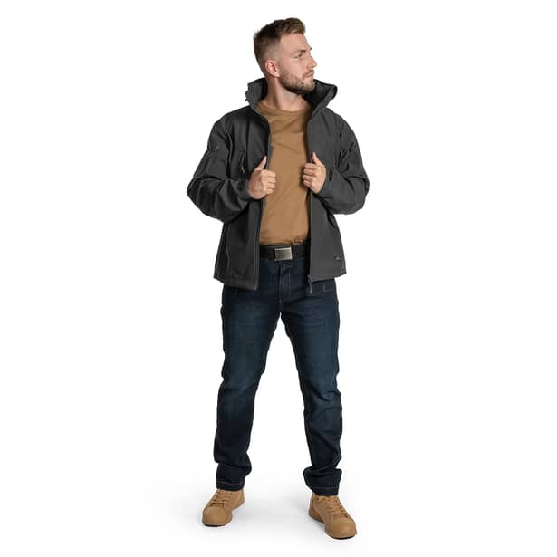 6 - Куртка Helikon Gunfighter Softshell Shark Skin Windblocker. Черный