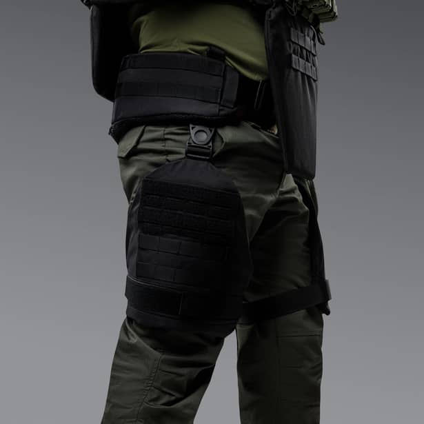 4 - Балістичний захист стегон 2-го класу захисту. CORDURA 1000D. Чорний