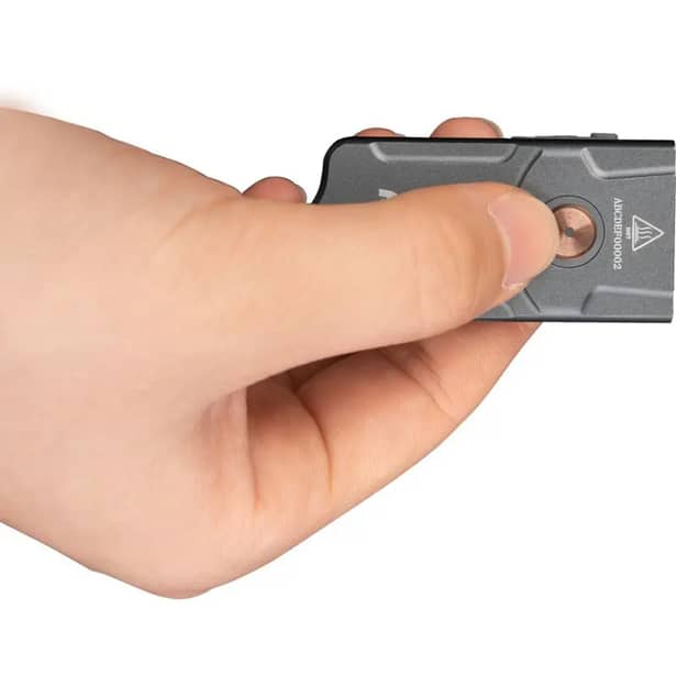 4 - Фонарь наключный Fenix E03R V2.0. Синий