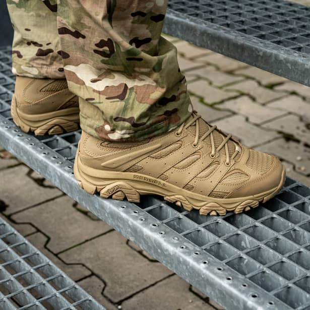 11 - Тактичні черевики Merrell MOAB 3 Mid Tactical Waterproof. Койот