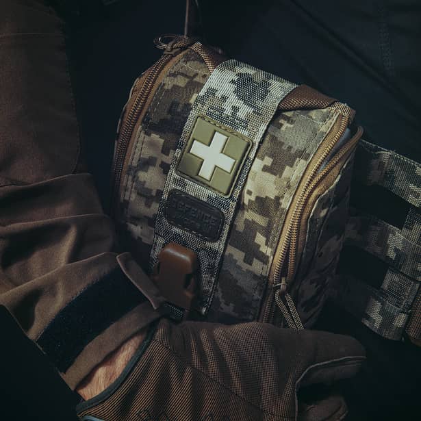 10 - Плитоноска TUR PRO с системой быстрого сброса. Molle. 3 подсумка для AK/AR. Цвет Олива.
