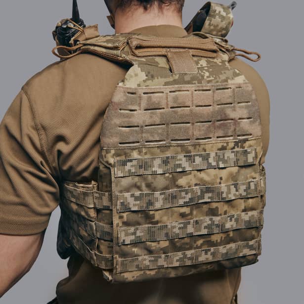 8 - Бронежилет 3-го класу (TUR PRO Gen 2). Вага 3.7 кг. З системою швидкого скидання. Molle. Колір Піксель. Розмір S/M.