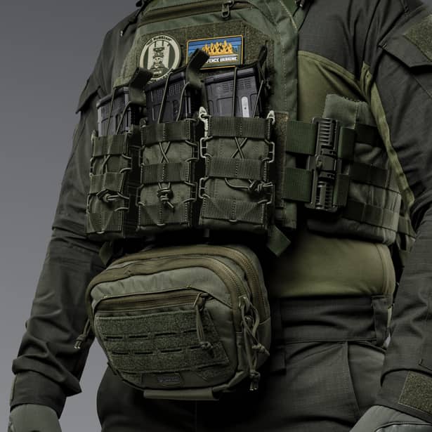 3 - Одинарний пластиковий підсумок під магазини AK\AR. Cordura 1000D. Molle. Олива